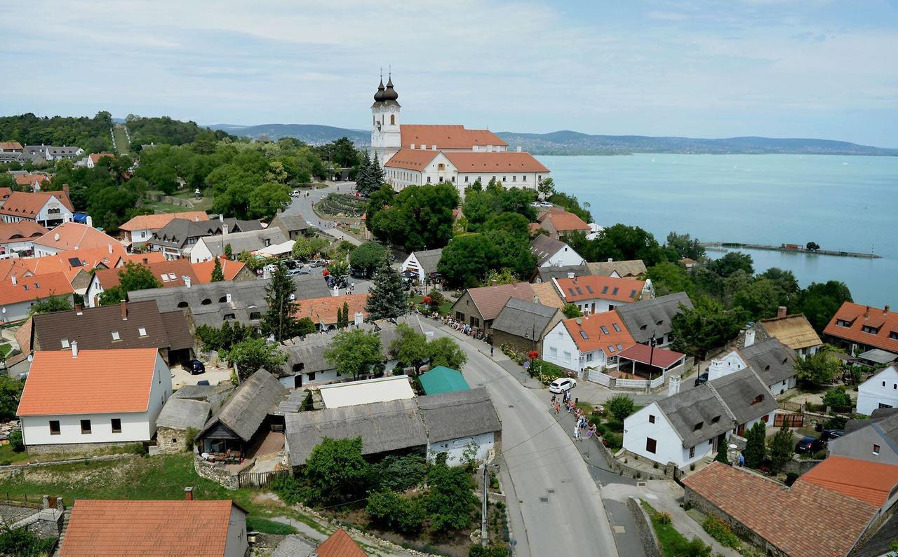 To Apartman Tihany Exteriör bild